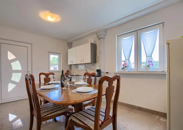 Adrijano Apartment *